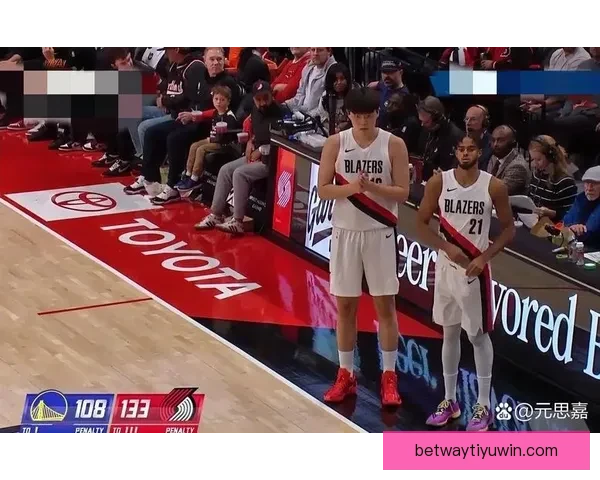 开拓者迎战快船杨瀚森能否出场小卡力争三连胜